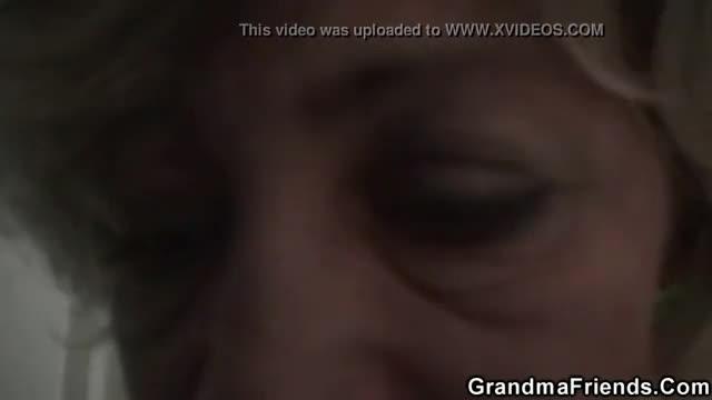 Hottest 3some with mature woman
